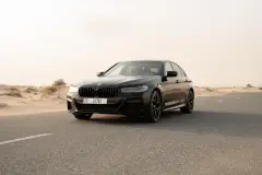 Dubai'de Siyah BMW M 430i Kiralık