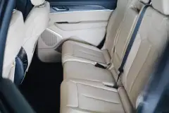 Rent Jeep Grand Cherokee in Dubai