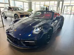Rent Porsche 911 Carrera GTS in Dubai