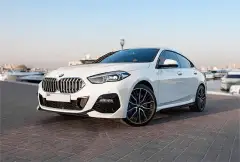 Alquiler de coches BMW M235 Blanco en Dubái