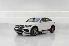 เช่ารถ Mercedes GLC 200 Coupe สีขาวในดูไบ