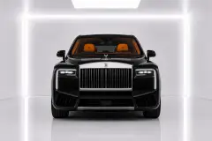 Alquile un Rolls-Royce Cullinan Negro 2025 en Dubái