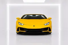 Dubai'de Sarı Lamborghini Huracan Evo Spyder Kiralayın