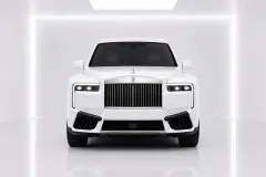 Dubai'da 2025 model Beyaz Rolls-Royce Cullinan kiralık