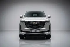 تأجير كاديلاك إسكاليد الفضي 2021 في دبي