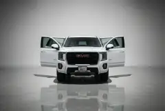 دبئی میں 2022 کا سفید GMC Yukon کرایہ پر لیں