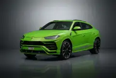 เช่ารถ Lamborghini Urus สีเขียว 2021 ในดูไบ