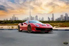 تأجير فيراري Pista 488 في دبي