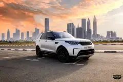 Alquiler de coches Land Rover Discovery en Dubái