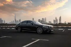 在迪拜租赁梅赛德斯S500