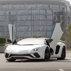 Rent Lamborghini Aventador Roadster White in Dubai