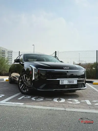 Dubai'de 2026 model Kia K8 kiralayın