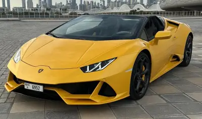 Dubai'de Lamborghini Huracan EVO spyder Kirala