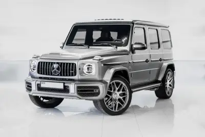 Dubai'de Mercedes G63 Gümüş kiralık