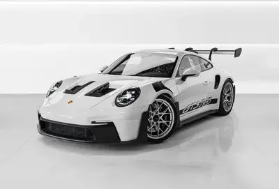 Dubai'de Beyaz Porsche GT3 RS Kirala
