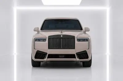 Kiralık Rolls-Royce Cullinan Kahverengi 2025 Dubai'de