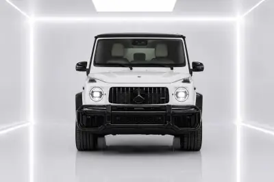 Dubai'da Kiralık Mercedes-Benz G63 Beyaz 2025