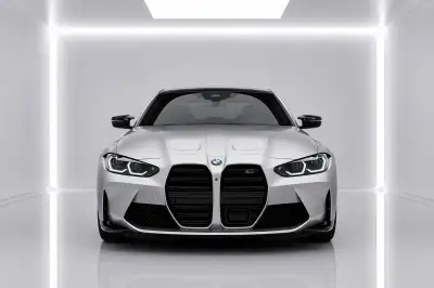 Dubai'de Siyah BMW M3 Competition Kirala
