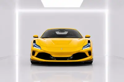 Dubai'de Sarı Ferrari F8 Spider Kiralayın