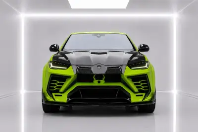 Dubai'de Kiralık Lamborghini Urus Mansory Yeşil