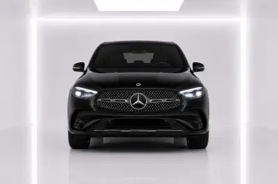 Dubai'de Kiralık Mercedes-Benz GLC 200 Siyah