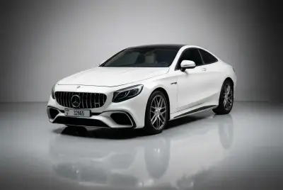 Dubai'de Kiralık Mercedes-Benz AMG S63 Beyaz 2023