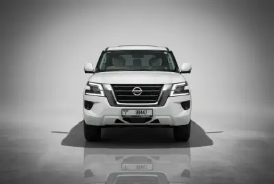 Nissan Patrol Beyaz 2021'i Dubai'de kiralayın