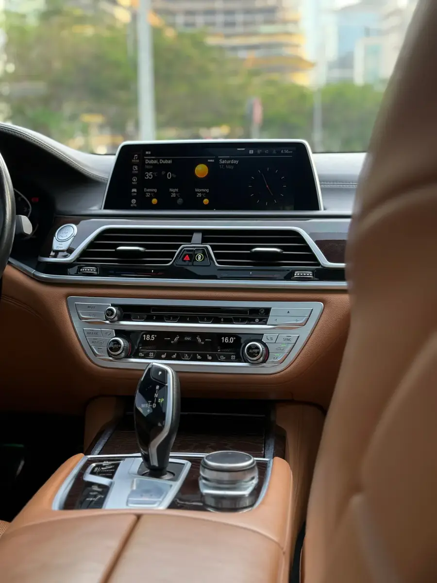 Rent BMW 730Li 2022 in Dubai — photo 9 of 12