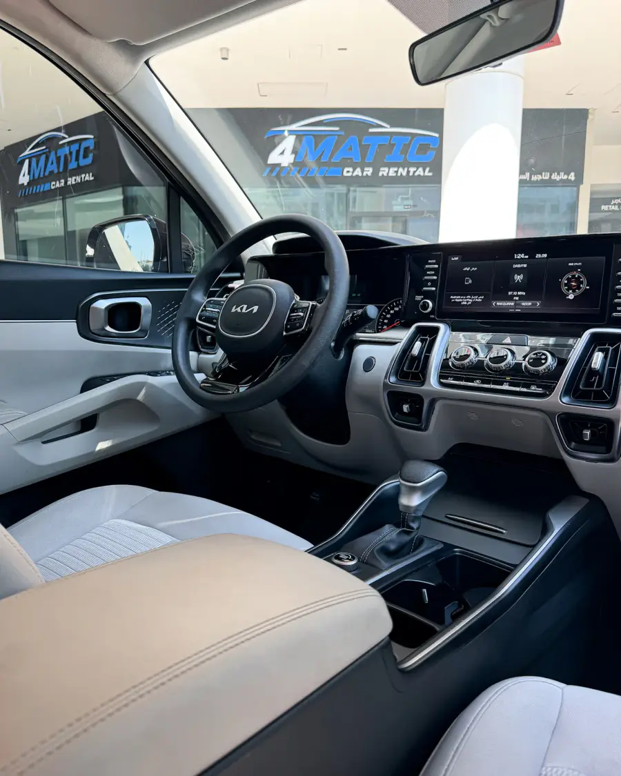 Аренда Kia Sorento черный 2022 в Дубае в аренду в Дубай, ОАЭ — Kia — фото 3 из 3