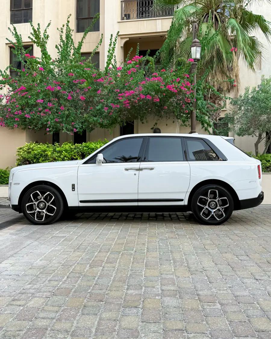 Rent Rolls-Royce Cullinan Black Badge 2023 in Dubai — photo 2 of 9