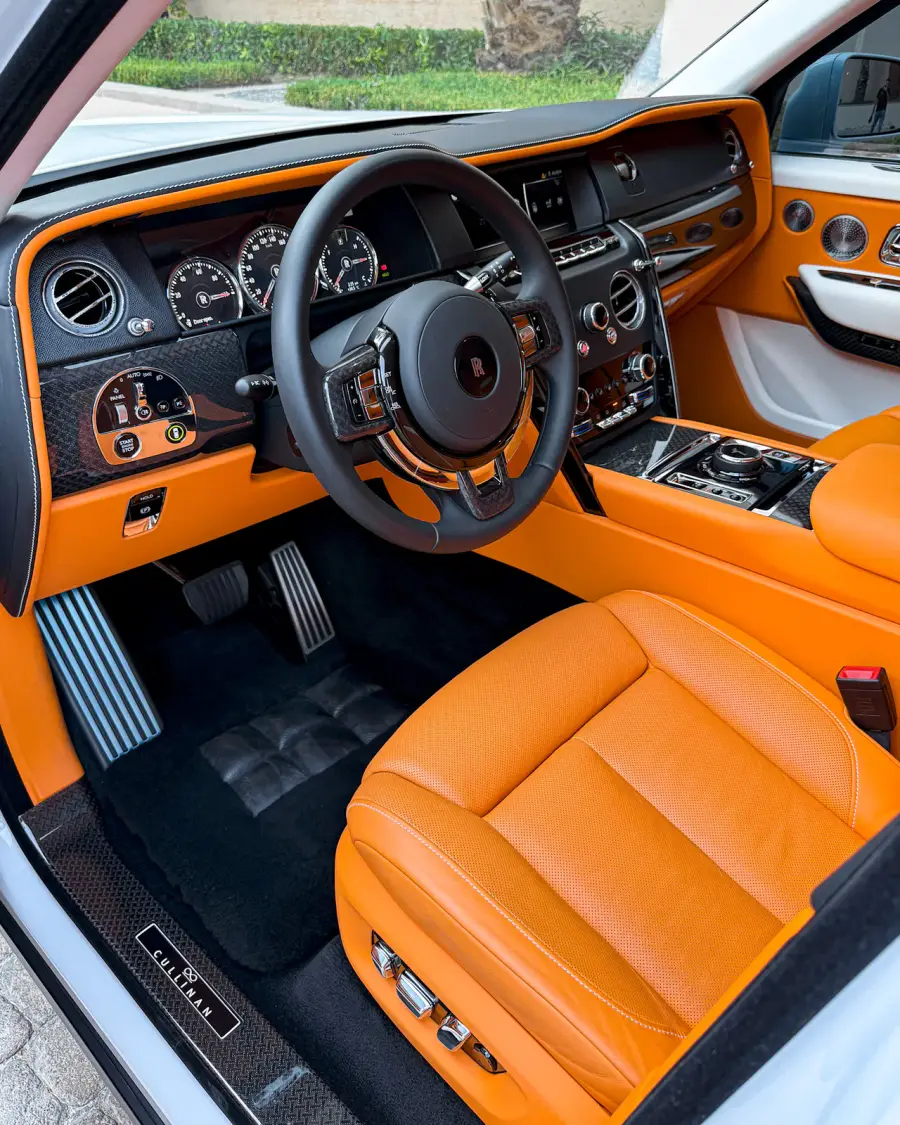 Rent Rolls-Royce Cullinan Black Badge 2023 in Dubai — photo 8 of 9