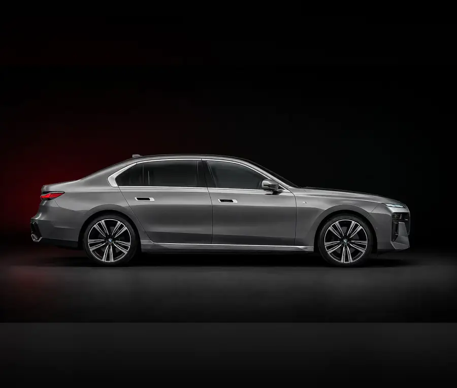 Rent BMW 735i Grey 2023 in Dubai — photo 2 of 4