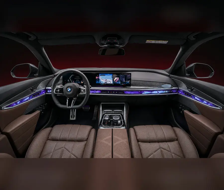 Rent BMW 735i Grey 2023 in Dubai — photo 4 of 4