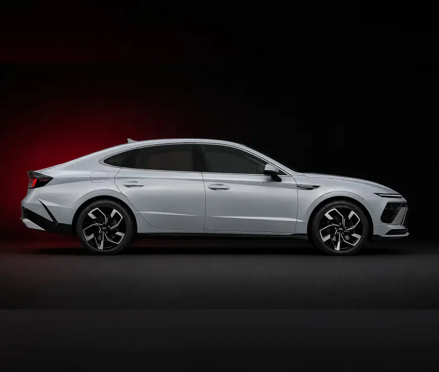 Аренда Hyundai Sonata серебристого 2025 года в Дубае в аренду в Дубай, ОАЭ — Hyundai — фото 2 из 4
