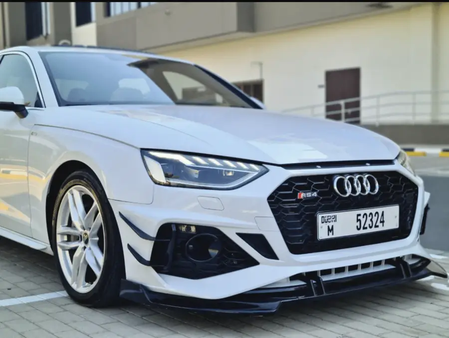 Rent Audi A4 2022 in Dubai — photo 3 of 8