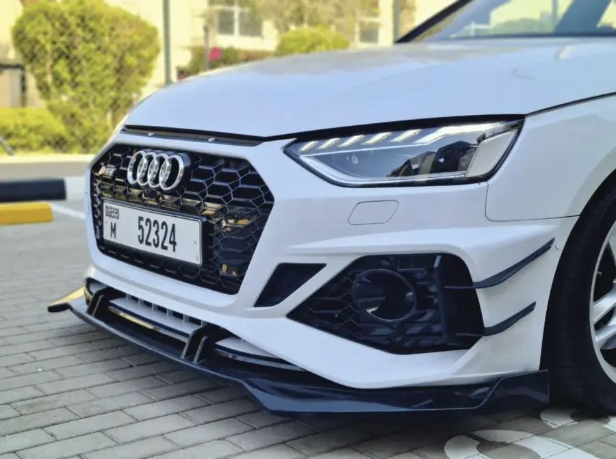 Rent Audi A4 2022 in Dubai — photo 4 of 8