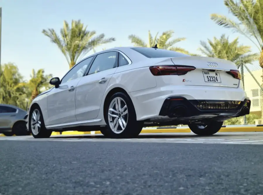 Rent Audi A4 2022 in Dubai — photo 7 of 8