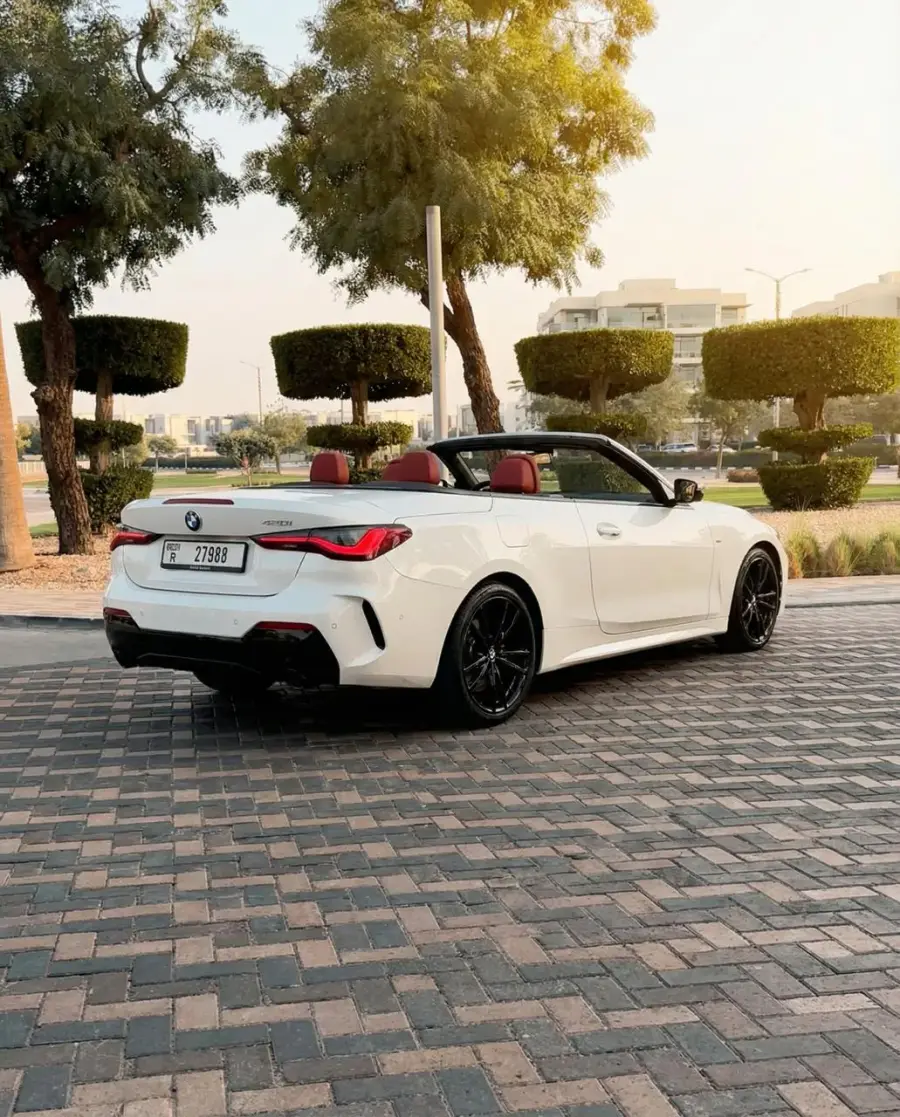 เช่ารถ BMW 430i 2026 ในดูไบ — รูปที่ 3 จาก 5