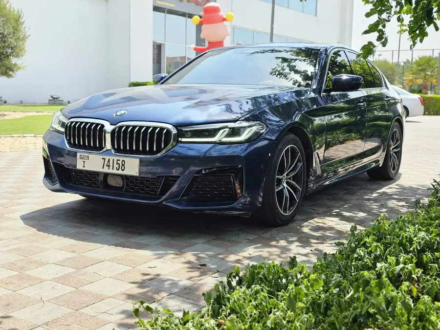 Rent BMW 520i 2023 in Dubai — photo 4 of 9