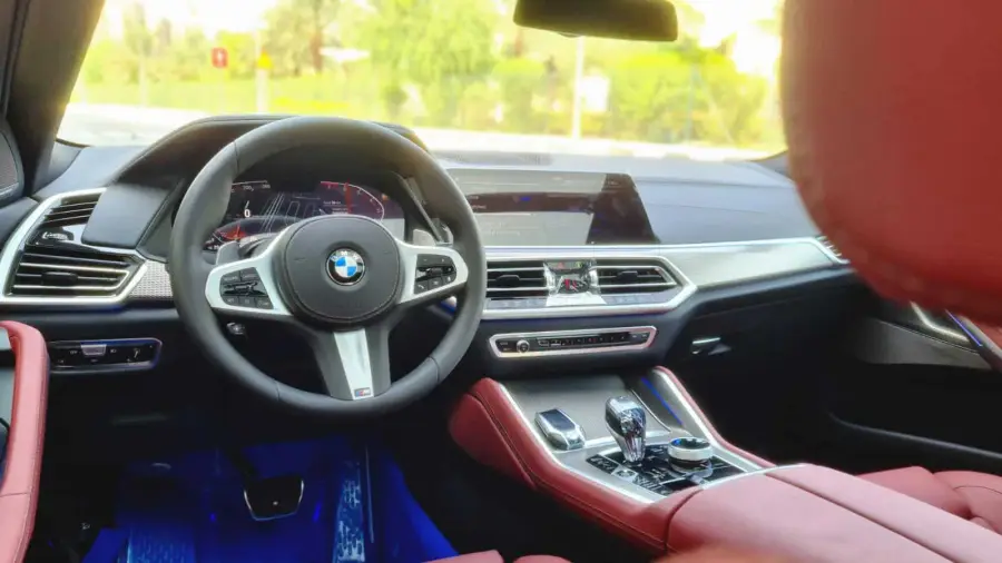 Rent BMW X6 2023 in Dubai — photo 8 of 8