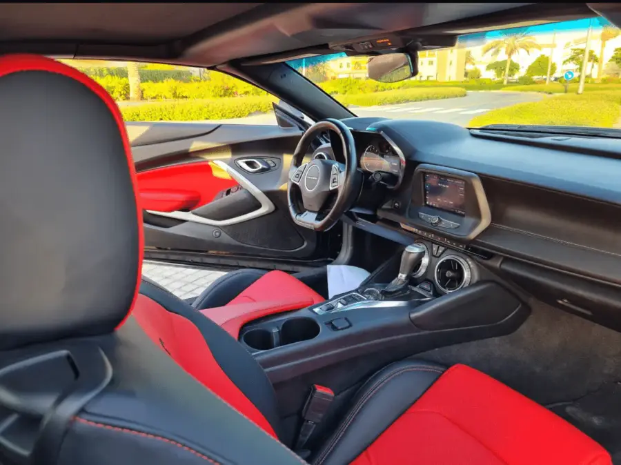 Rent Chevrolet Camaro ZL1 2020 in Dubai — photo 2 of 6