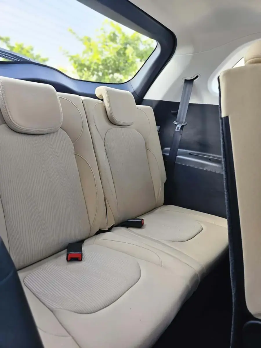 Alquila Chevrolet Captiva 2026 en Dubái — foto 5 de 5