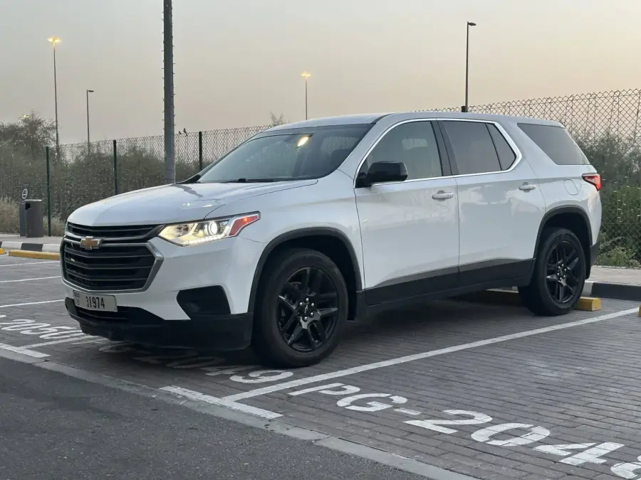 Rent Chevrolet Traverse 2022 in Dubai — photo 8 of 9