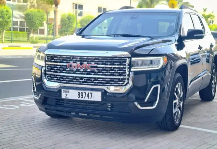 Rent GMC Acadia 2022 in Dubai — photo 5 of 6