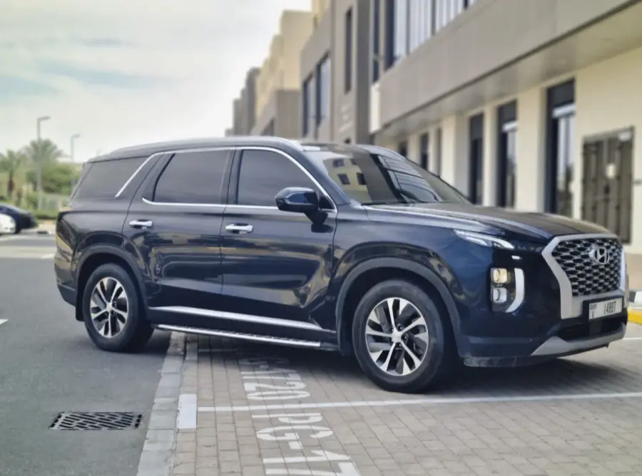 Rent Hyundai Palisade 2021 in Dubai — photo 2 of 6