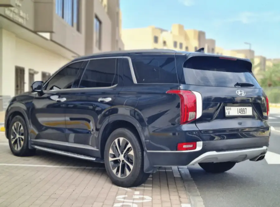 Rent Hyundai Palisade 2021 in Dubai — photo 5 of 6