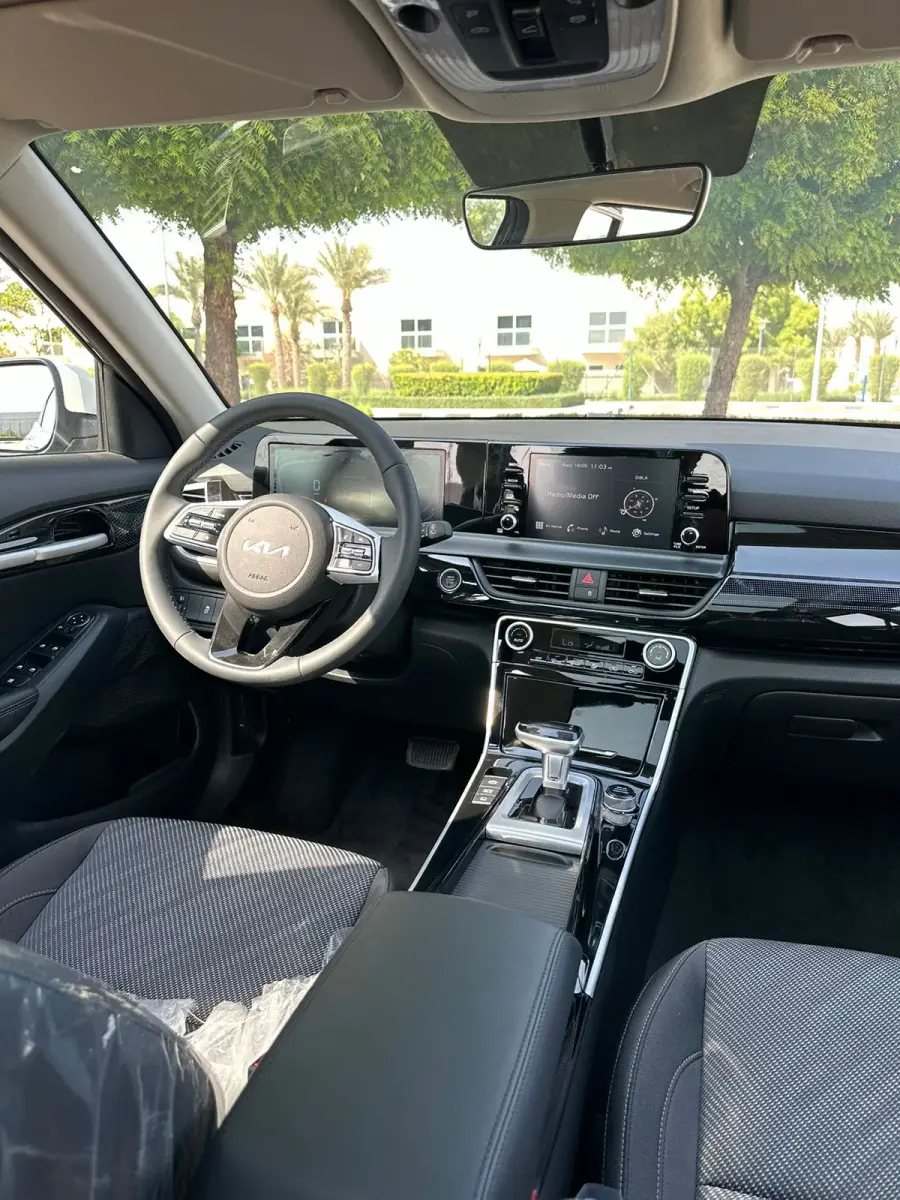 เช่ารถ Kia Seltos 2026 ในดูไบ — รูปที่ 4 จาก 5