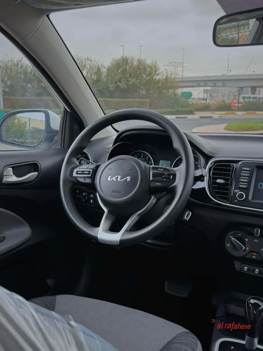 Rent Kia Sonet 2026 in Dubai — photo 5 of 6