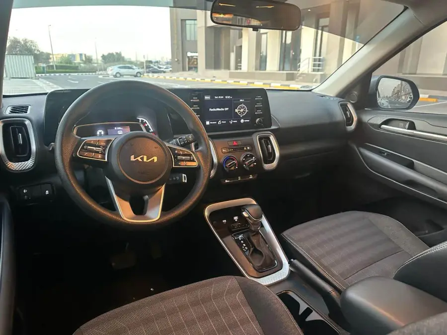 Rent Kia Sonet 2026 in Dubai — photo 6 of 6