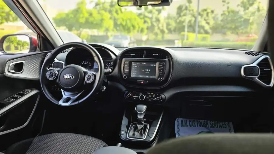 Rent Kia Soul in Dubai — photo 5 of 6